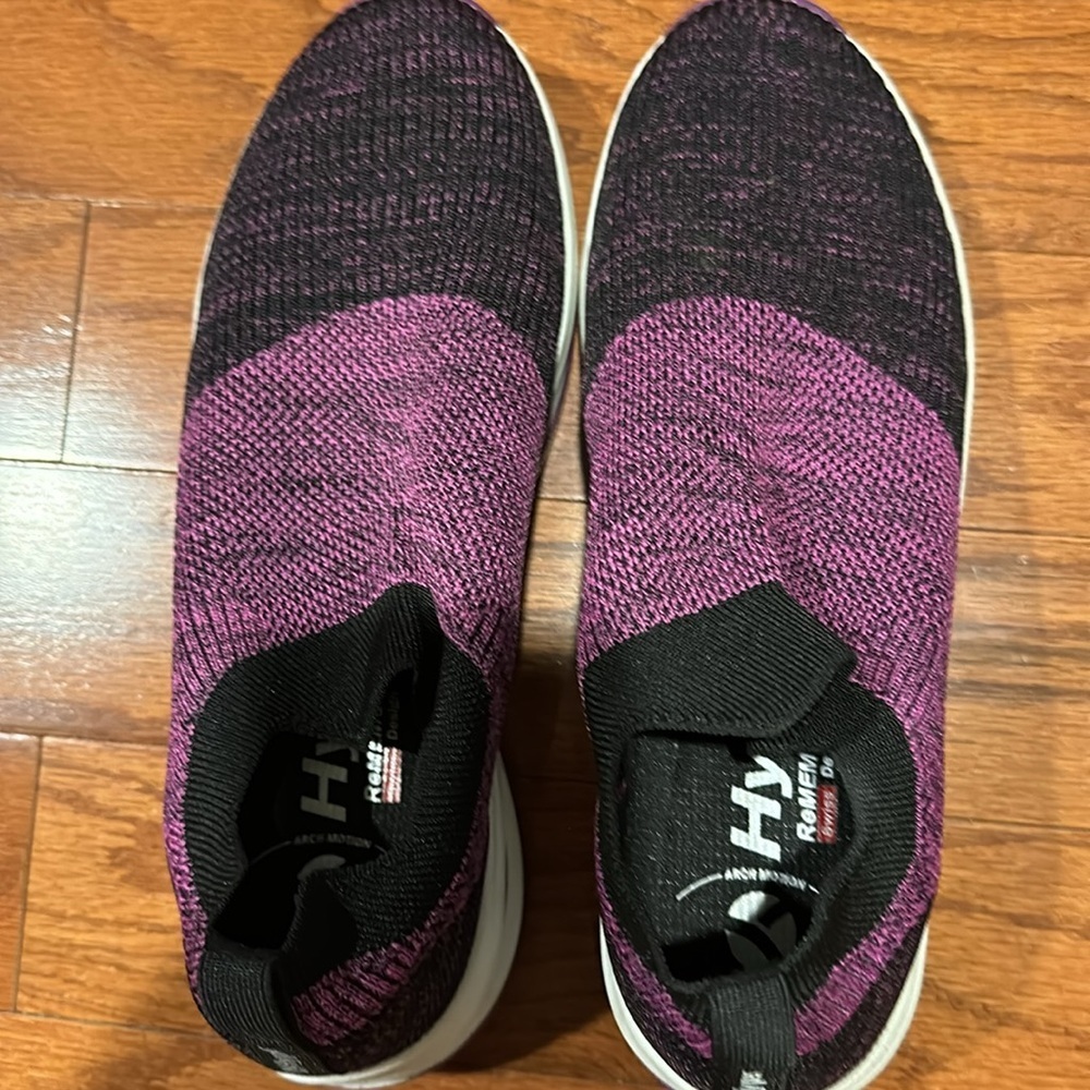 NEW Hyper Purple Black Comfy Memory Foam Slip On Sneakers Size 8